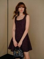 MOTF PREMIUM VESTIDO CURTO SEM MANGAS COM DETALHE EM CORRENTE, CONTRASTANTE COM FITA DE PAETÊS DE TWEED - Imagem 6