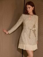 MOTF PREMIUM VESTIDO CURTO CINTO COM GOLA KEYHOLE, ESTAMPA XADREZ DE TWEED, BAINHA PREGUEADA CONTRASTANTE - Imagem 9