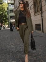 2 Peças Conjunto de Terno Casual de Negócios Feminino, Blazer Ajustado de Cor Sólida + Calça Slim Fit Tornozelo, Blazer de Bolso de Cor Sólida e Conjunto de Calça Tornozelo, Adequado para Escritório, Férias, Escola, Diário, Aeroporto, Primavera e Outono - Imagem 2